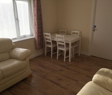 3 Bed Flat, Golf Road, AB24 - Photo 2