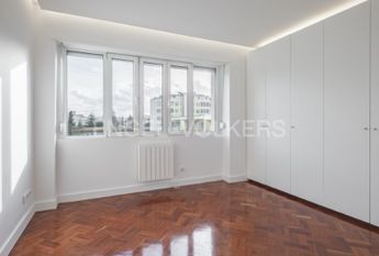 Apartamento T4 em Lisboa