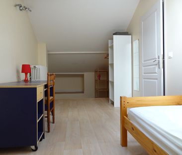Chambre meublée dans maison étudiante 125 m2 - Photo 6