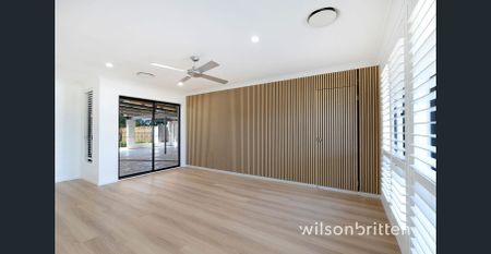 Modern Comfort Meets Holiday Fun - Photo 4