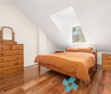 9 Mackey Street, Surry Hills NSW 2010 - House For Rent | Domain - Photo 4