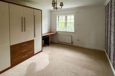 4 bedroom detached house to rent - Photo 4