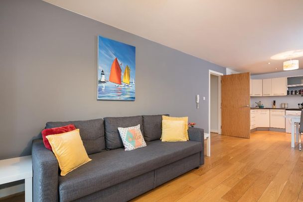 2 Bed Flat, Barnfield House, M3 - Photo 1