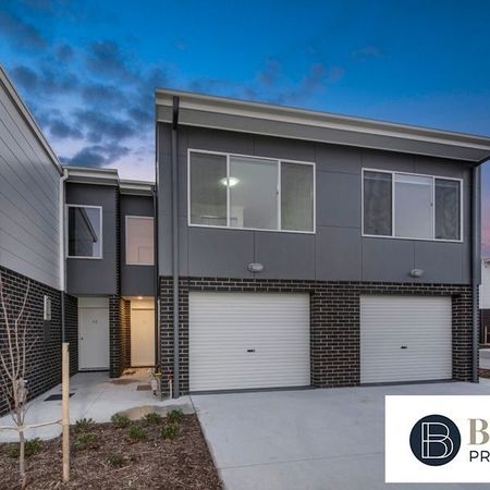 Spacious Modern Living - Photo 3