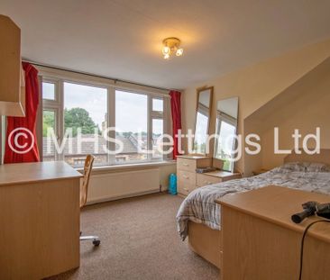 4 Bedroom Mid Terraced House for rent in Norwood Grove - Photo 2
