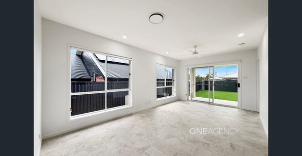 Modern, new and ready for you - Photo 1