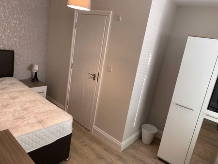 88 Grove Lane Photos - Photo 3