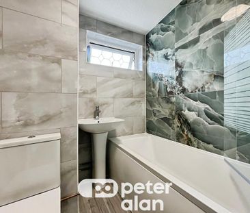 3 bedroom terraced house to rent - Photo 3