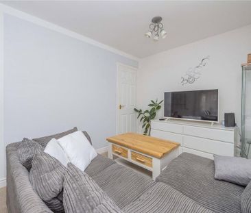 3 bedroom end of terrace house to rent - Photo 5