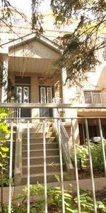 3+1 BR 3 Baths luxury townhouse on Yonge & Finch! - Photo 4