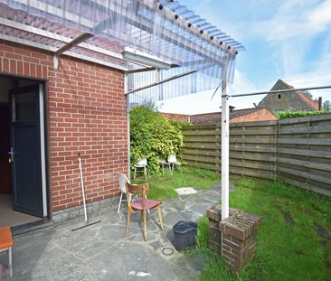 Landelijk gelegen en verrassend ruime woning gelegen te Eeklo! - Photo 2