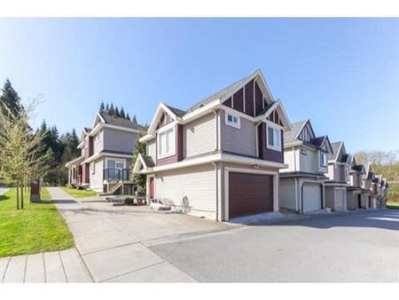 Coach House in Panorama Ridge - Photo 2