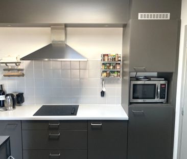 Appartement met 2 slaapkamers, terras, autostaanplaats en kelderber... - Photo 3