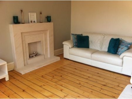 2 Bed Flat, Glasgow, G41 - Photo 3