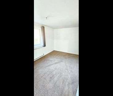 3 Bed Terraced House, Radstone Walk, LE5 - Photo 4