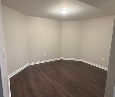 For Lease - 9 Unsworth Street, Brampton, Ontario - Photo 1
