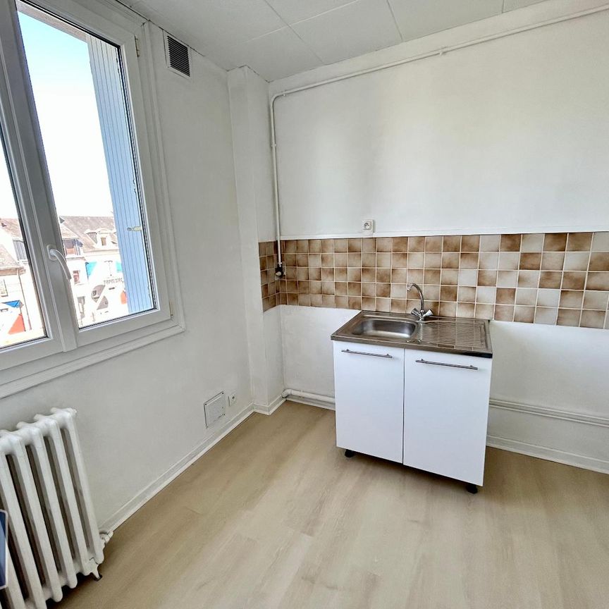 Location Appartement 1 pièce 27m² LE MANS 72100 - Photo 1