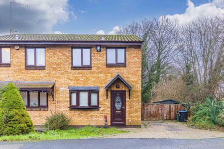 3 bed Semi Detached House for rent - Photo 5