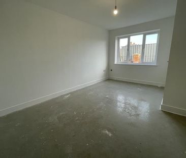 2 bedroom semi-detached house to rent - Photo 2