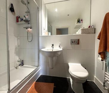 2 bedroom flat to rent - Photo 6