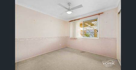 Spacious Family Living in Sought-After Middle Ridge - Photo 3