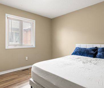 For Lease - 590 Pinder Avenue, Newmarket, Ontario - Photo 3