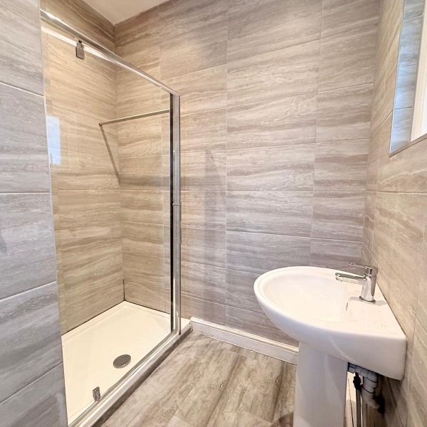 Southern Road, Camberley, Surrey, GU15 - Photo 1