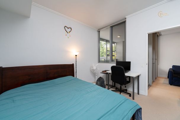 Courtyard Leads to the Pool and Bbq Area @$650 Per Week - Photo 1