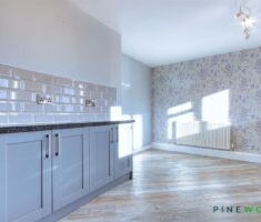 4 BEDROOM House - End Terrace - Photo 3