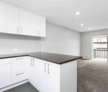 Ready, refreshed and Waiting. - Photo 4