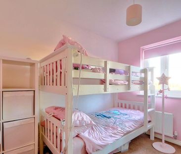 3 bedroom end of terrace house to rent - Photo 1