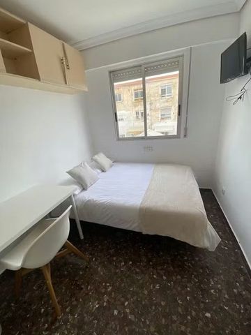 Carrer de Sant Valerià, Torrent, Valencian Community 46900 - Photo 3