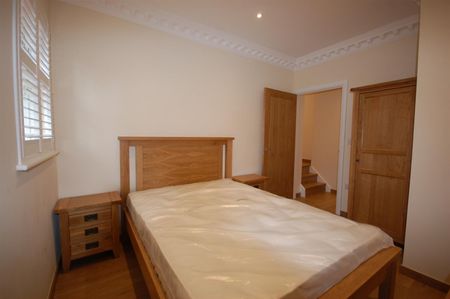 1 bedroom Flat To Let - Photo 4