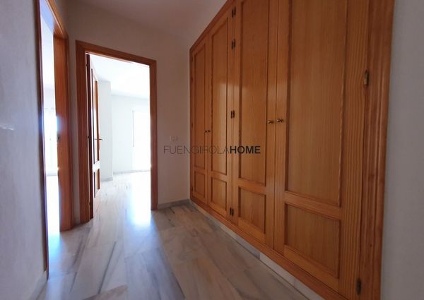 Ref 17465 – **LONG TERM RENTAL**  UNFURNISHED ** Spectacular 130m2 apartment in Fuengirola