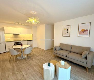 Location - appartement - 66.51 m² - 3 Pièces - Photo 2