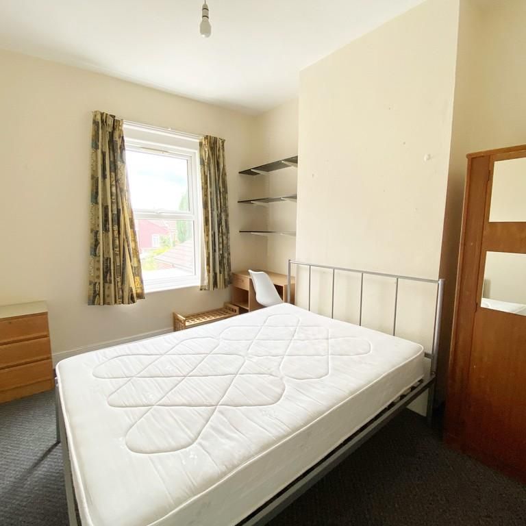 5 bedroom terraced house to rent - Photo 1