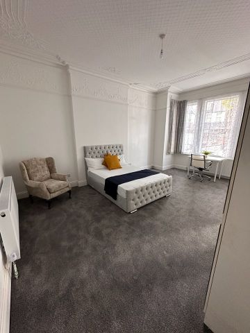 Room in a Shared House, Walm Lane, NW2 - Photo 5