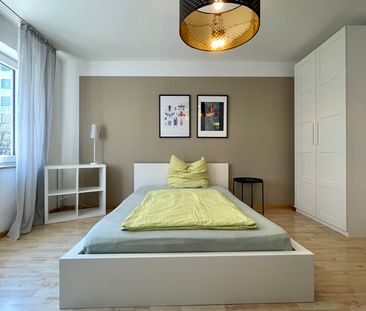 Modern möblierte 1-Zimmer-Wohnung im Zentrum - Photo 1