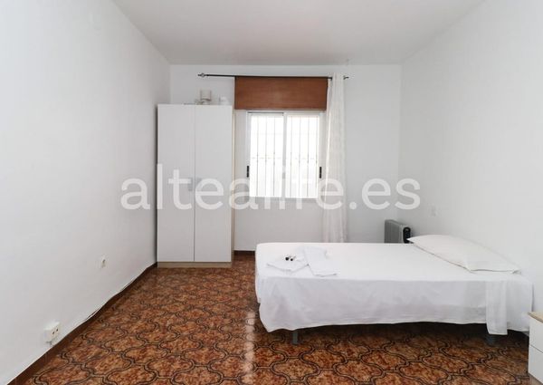 Avenida de la Nucía, Altea, Valencian Community 03590