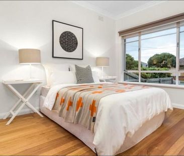 Space & Light - Photo 4