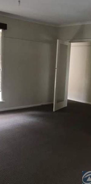 Spacious Unit - Photo 1