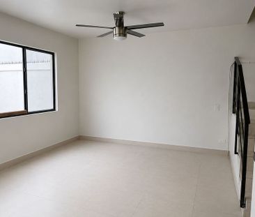 Casa de 150 m² con 3 Recámaras en Renta en Valle de Cumbres - Photo 4