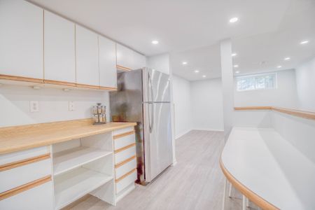 For Lease - 65 Davis Road Unit# Basement #2, Aurora, Ontario - Photo 4