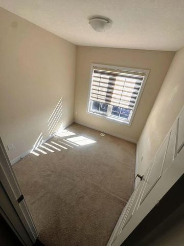 For Lease - 21 Melody Lane, Thorold, Ontario - Photo 2