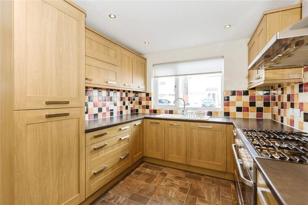 3 bedroom semi-detached house to rent - Photo 1