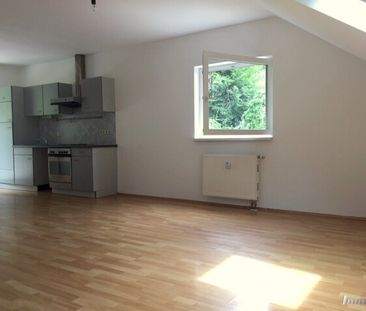 Stadtrand-Lage im Grünen: nette 2 Zimmer Wohnung mit Terrasse + Gar... - Photo 1
