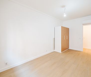 APARTAMENTO T4 COM GARAGEM, TOTALMENTE REMODELADO EM CAMPO DE OURIQUE - Photo 5