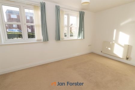 2 Bedroom Flat - Ground Floor - Photo 3