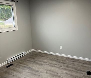 For Lease - 62 Wexford Avenue Unit# Main, London East, Ontario - Photo 1