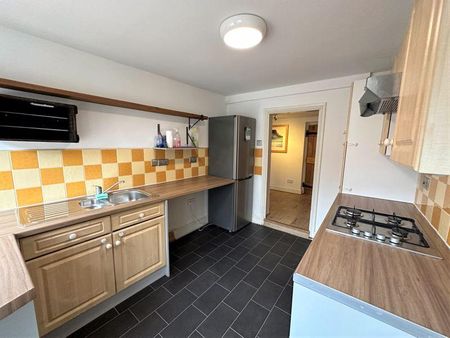 2 bedroom terraced house to rent - Photo 4